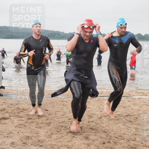 23.06.2024 - Viking Triathlon KatJ http://msf.ph/oto/6356967 23.06.2024 10:35:53 Schwimmen 11, 42, 129, 306, 312, 529, 549, 623, 655 meine-sportfotos.de