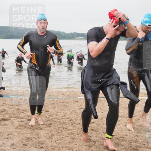23.06.2024 - Viking Triathlon KatJ http://msf.ph/oto/6356975 23.06.2024 10:35:53 Schwimmen 11, 42, 129, 306, 312, 529, 549, 623, 655 meine-sportfotos.de