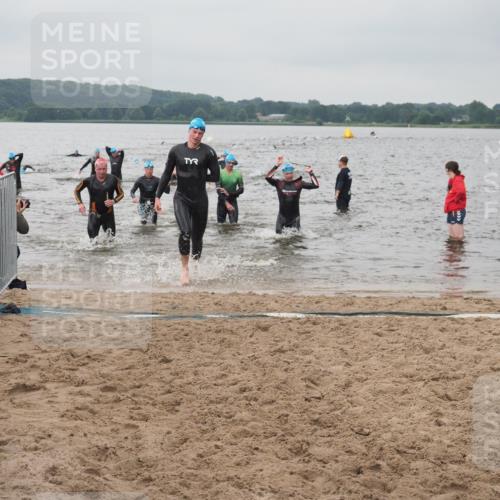 23.06.2024 - Viking Triathlon KatJ http://msf.ph/oto/6356977 23.06.2024 10:35:56 Schwimmen 11, 42, 306, 312, 517, 529, 549, 623, 655 meine-sportfotos.de
