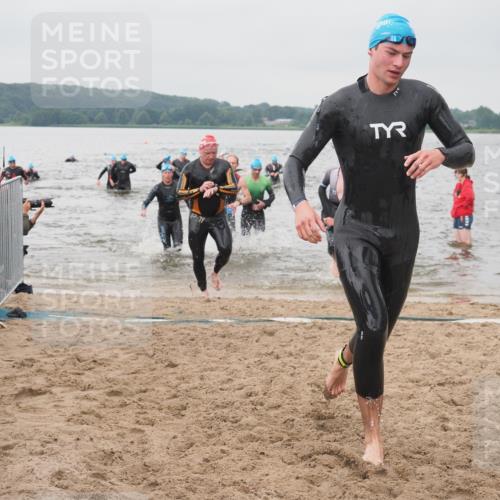 23.06.2024 - Viking Triathlon KatJ http://msf.ph/oto/6357012 23.06.2024 10:35:59 Schwimmen 11, 42, 312, 517, 549, 655 meine-sportfotos.de