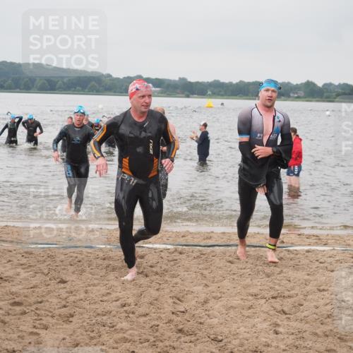 23.06.2024 - Viking Triathlon KatJ http://msf.ph/oto/6357015 23.06.2024 10:36:01 Schwimmen 11, 42, 300, 312, 327, 517, 549, 655 meine-sportfotos.de
