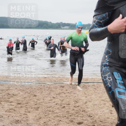 23.06.2024 - Viking Triathlon KatJ http://msf.ph/oto/6357058 23.06.2024 10:36:06 Schwimmen 11, 280, 300, 312, 327, 361, 517 meine-sportfotos.de