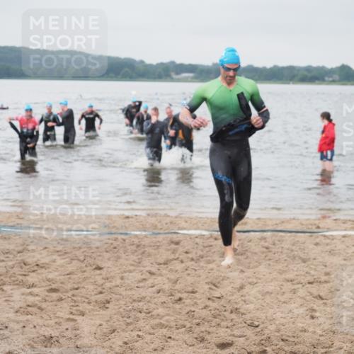 23.06.2024 - Viking Triathlon KatJ http://msf.ph/oto/6357064 23.06.2024 10:36:06 Schwimmen 11, 280, 300, 312, 327, 361, 517 meine-sportfotos.de