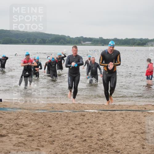 23.06.2024 - Viking Triathlon KatJ http://msf.ph/oto/6357081 23.06.2024 10:36:10 Schwimmen 186, 197, 254, 280, 300, 327, 361, 372, 517 meine-sportfotos.de