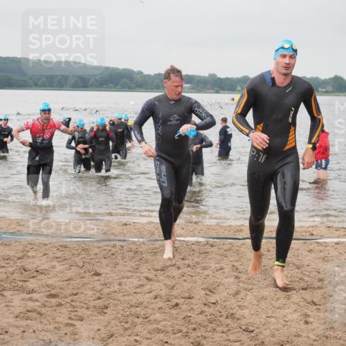 23.06.2024 - Viking Triathlon KatJ http://msf.ph/oto/6357101 23.06.2024 10:36:12 Schwimmen 34, 48, 186, 197, 254, 280, 291, 300, 327, 361, 372 meine-sportfotos.de