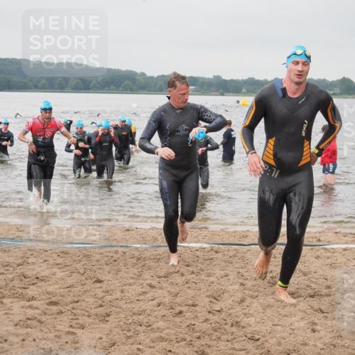 23.06.2024 - Viking Triathlon KatJ http://msf.ph/oto/6357103 23.06.2024 10:36:12 Schwimmen 34, 48, 186, 197, 254, 280, 291, 300, 327, 361, 372 meine-sportfotos.de