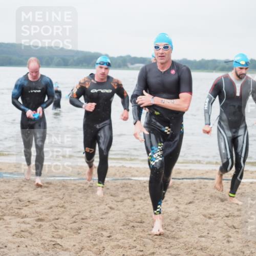 23.06.2024 - Viking Triathlon KatJ http://msf.ph/oto/6357180 23.06.2024 10:36:21 Schwimmen 34, 48, 186, 197, 254, 280, 291, 326, 372 meine-sportfotos.de