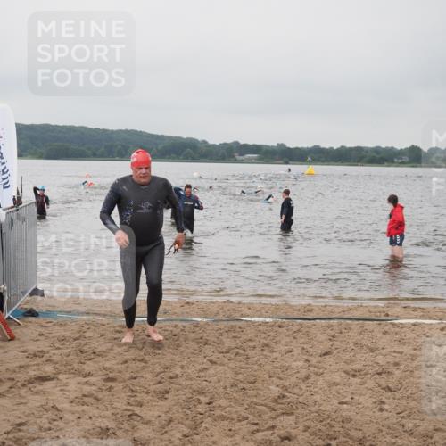 23.06.2024 - Viking Triathlon KatJ http://msf.ph/oto/6357252 23.06.2024 10:36:34 Schwimmen 275, 326, 653 meine-sportfotos.de
