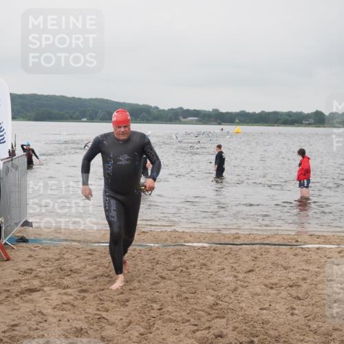 23.06.2024 - Viking Triathlon KatJ http://msf.ph/oto/6357261 23.06.2024 10:36:34 Schwimmen 275, 326, 653 meine-sportfotos.de