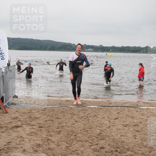23.06.2024 - Viking Triathlon KatJ http://msf.ph/oto/6357265 23.06.2024 10:36:43 Schwimmen 275, 317, 328, 491 meine-sportfotos.de