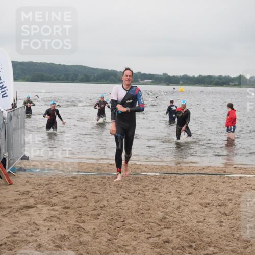23.06.2024 - Viking Triathlon KatJ http://msf.ph/oto/6357275 23.06.2024 10:36:44 Schwimmen 275, 317, 328, 491 meine-sportfotos.de
