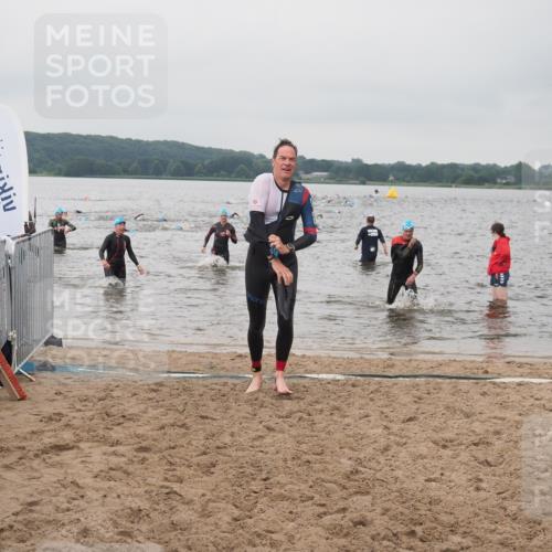 23.06.2024 - Viking Triathlon KatJ http://msf.ph/oto/6357279 23.06.2024 10:36:44 Schwimmen 275, 317, 328, 491 meine-sportfotos.de