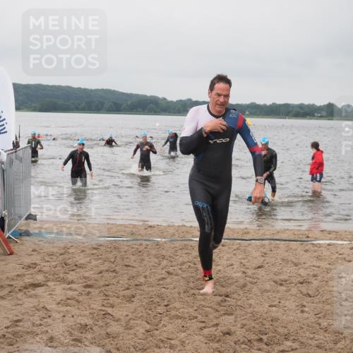 23.06.2024 - Viking Triathlon KatJ http://msf.ph/oto/6357295 23.06.2024 10:36:45 Schwimmen 275, 317, 328, 491 meine-sportfotos.de