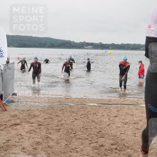 23.06.2024 - Viking Triathlon KatJ http://msf.ph/oto/6357319 23.06.2024 10:36:47 Schwimmen 275, 317, 328, 491 meine-sportfotos.de
