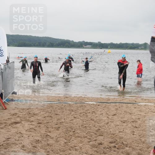 23.06.2024 - Viking Triathlon KatJ http://msf.ph/oto/6357321 23.06.2024 10:36:47 Schwimmen 275, 317, 328, 491 meine-sportfotos.de