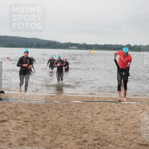 23.06.2024 - Viking Triathlon KatJ http://msf.ph/oto/6357333 23.06.2024 10:36:50 Schwimmen 225, 317, 328, 491 meine-sportfotos.de