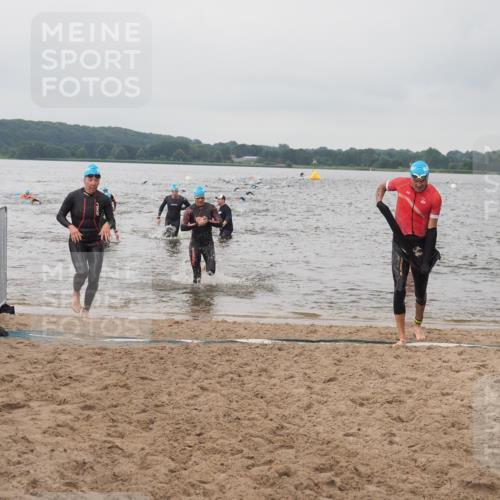 23.06.2024 - Viking Triathlon KatJ http://msf.ph/oto/6357336 23.06.2024 10:36:50 Schwimmen 225, 317, 328, 491 meine-sportfotos.de