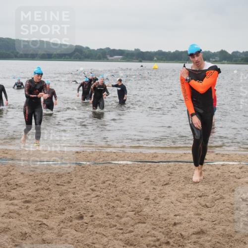 23.06.2024 - Viking Triathlon KatJ http://msf.ph/oto/6357582 23.06.2024 10:37:23 Schwimmen 43, 256, 304, 369, 416, 492 meine-sportfotos.de