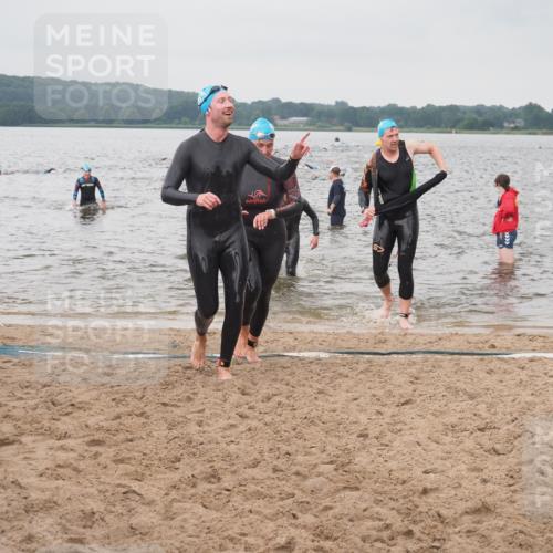 23.06.2024 - Viking Triathlon KatJ http://msf.ph/oto/6357661 23.06.2024 10:37:31 Schwimmen 304, 349, 360, 369, 462, 492 meine-sportfotos.de