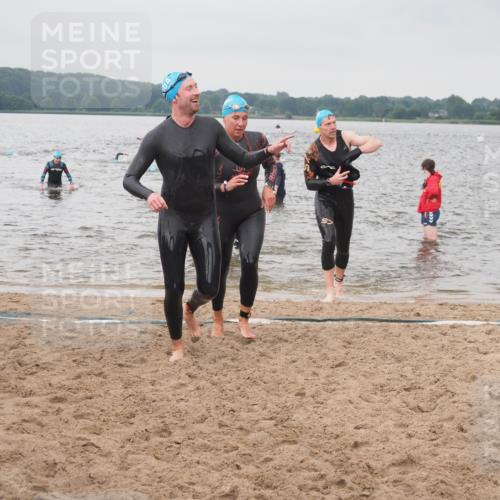 23.06.2024 - Viking Triathlon KatJ http://msf.ph/oto/6357670 23.06.2024 10:37:32 Schwimmen 304, 349, 360, 369, 462, 492 meine-sportfotos.de