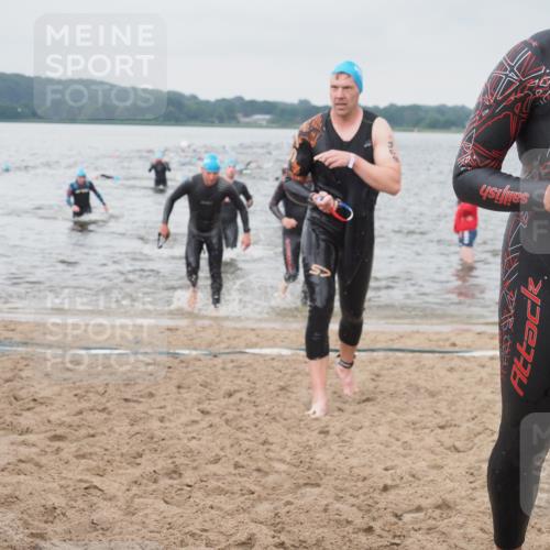23.06.2024 - Viking Triathlon KatJ http://msf.ph/oto/6357692 23.06.2024 10:37:35 Schwimmen 304, 349, 360, 369, 421, 462, 492 meine-sportfotos.de