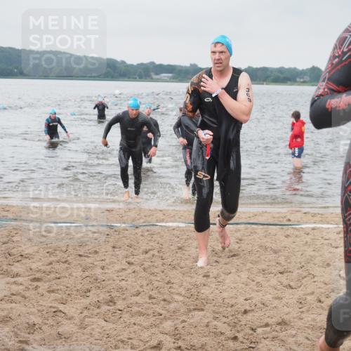 23.06.2024 - Viking Triathlon KatJ http://msf.ph/oto/6357695 23.06.2024 10:37:35 Schwimmen 304, 349, 360, 369, 421, 462, 492 meine-sportfotos.de
