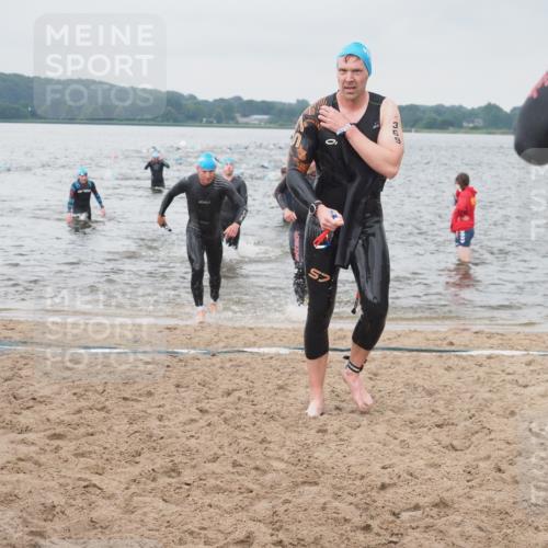 23.06.2024 - Viking Triathlon KatJ http://msf.ph/oto/6357697 23.06.2024 10:37:35 Schwimmen 304, 349, 360, 369, 421, 462, 492 meine-sportfotos.de