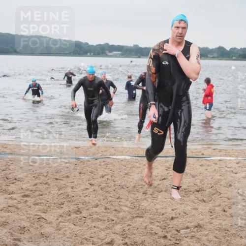 23.06.2024 - Viking Triathlon KatJ http://msf.ph/oto/6357705 23.06.2024 10:37:35 Schwimmen 304, 349, 360, 369, 421, 462, 492 meine-sportfotos.de