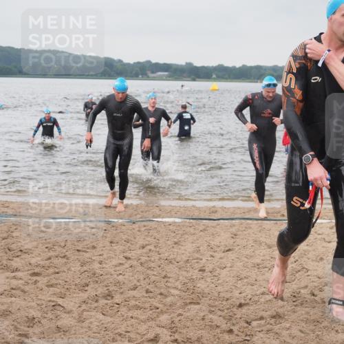 23.06.2024 - Viking Triathlon KatJ http://msf.ph/oto/6357715 23.06.2024 10:37:36 Schwimmen 304, 349, 360, 369, 421, 462, 492 meine-sportfotos.de