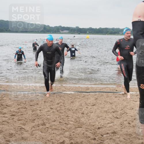 23.06.2024 - Viking Triathlon KatJ http://msf.ph/oto/6357722 23.06.2024 10:37:37 Schwimmen 349, 360, 369, 421, 462 meine-sportfotos.de