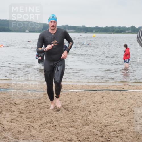 23.06.2024 - Viking Triathlon KatJ http://msf.ph/oto/6357769 23.06.2024 10:37:41 Schwimmen 349, 360, 421, 462 meine-sportfotos.de