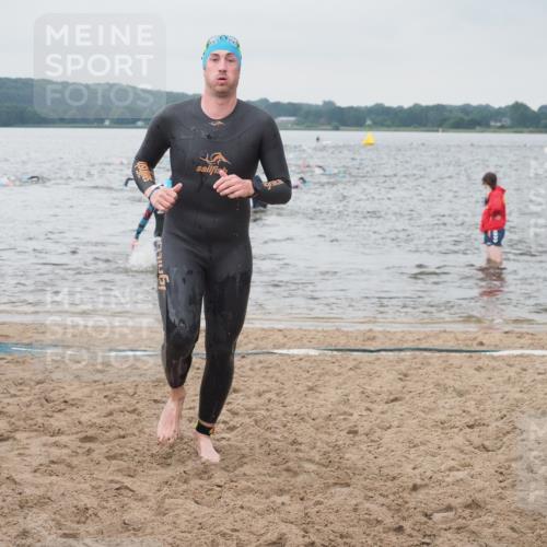 23.06.2024 - Viking Triathlon KatJ http://msf.ph/oto/6357774 23.06.2024 10:37:41 Schwimmen 349, 360, 421, 462 meine-sportfotos.de