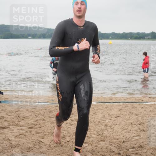23.06.2024 - Viking Triathlon KatJ http://msf.ph/oto/6357784 23.06.2024 10:37:42 Schwimmen 360, 421, 462 meine-sportfotos.de
