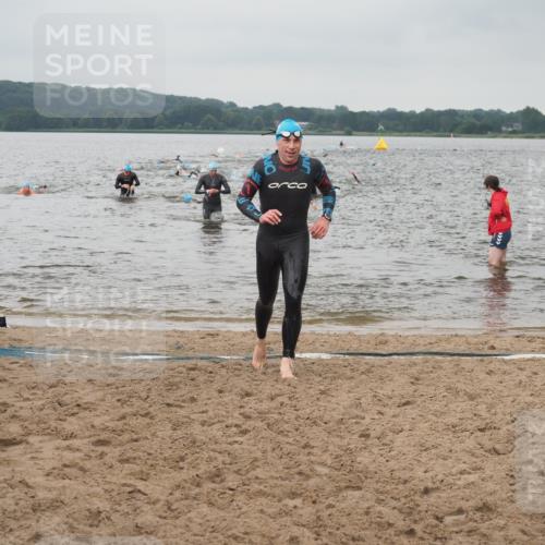 23.06.2024 - Viking Triathlon KatJ http://msf.ph/oto/6357795 23.06.2024 10:37:45 Schwimmen 421 meine-sportfotos.de