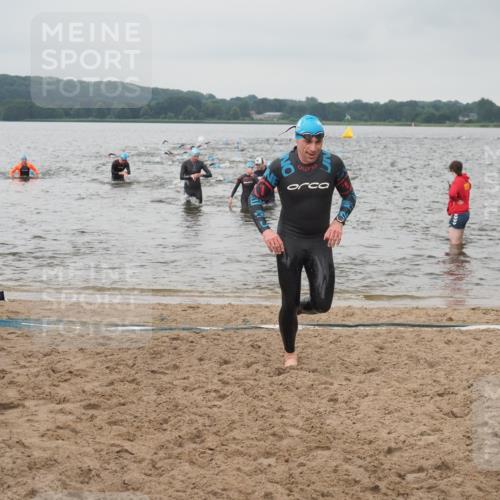 23.06.2024 - Viking Triathlon KatJ http://msf.ph/oto/6357803 23.06.2024 10:37:46 Schwimmen 421 meine-sportfotos.de