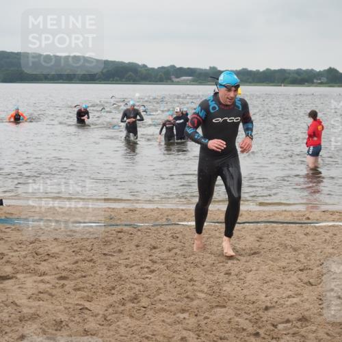 23.06.2024 - Viking Triathlon KatJ http://msf.ph/oto/6357806 23.06.2024 10:37:46 Schwimmen 421 meine-sportfotos.de