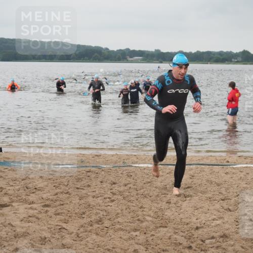 23.06.2024 - Viking Triathlon KatJ http://msf.ph/oto/6357808 23.06.2024 10:37:46 Schwimmen 421 meine-sportfotos.de