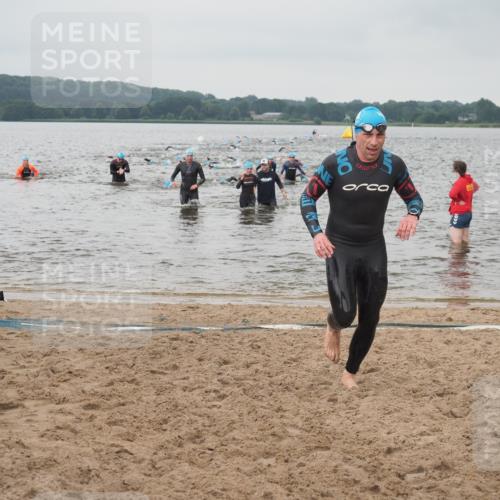 23.06.2024 - Viking Triathlon KatJ http://msf.ph/oto/6357810 23.06.2024 10:37:46 Schwimmen 421 meine-sportfotos.de