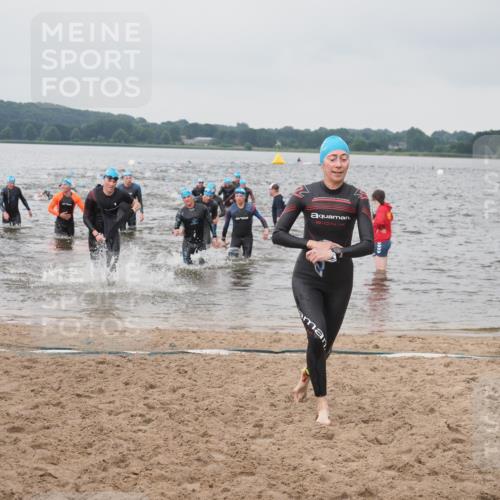 23.06.2024 - Viking Triathlon KatJ http://msf.ph/oto/6357845 23.06.2024 10:38:02 Schwimmen 69, 116, 151, 238, 273, 340 meine-sportfotos.de