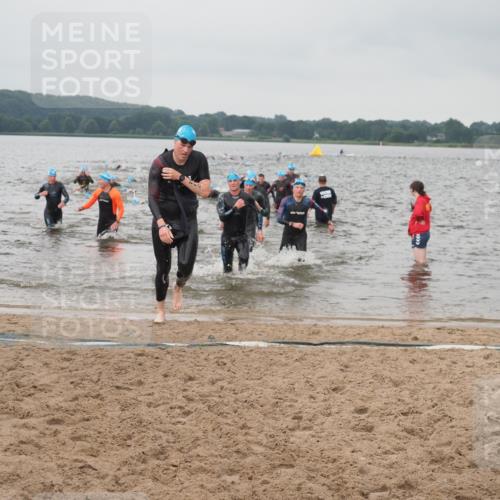 23.06.2024 - Viking Triathlon KatJ http://msf.ph/oto/6357864 23.06.2024 10:38:04 Schwimmen 69, 86, 116, 151, 238, 273, 340, 502 meine-sportfotos.de