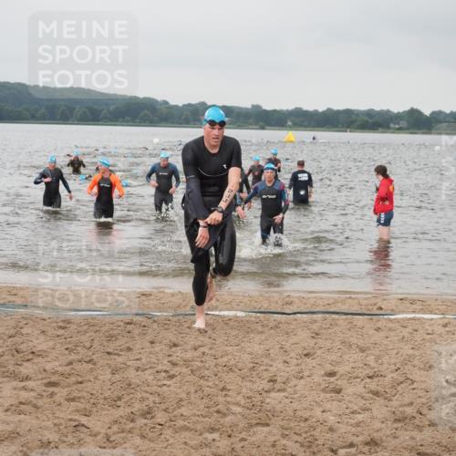 23.06.2024 - Viking Triathlon KatJ http://msf.ph/oto/6357875 23.06.2024 10:38:04 Schwimmen 69, 86, 116, 151, 238, 273, 340, 502 meine-sportfotos.de