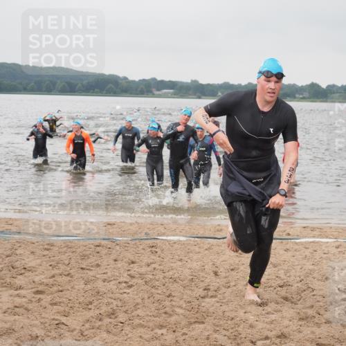 23.06.2024 - Viking Triathlon KatJ http://msf.ph/oto/6357882 23.06.2024 10:38:05 Schwimmen 69, 86, 116, 238, 273, 289, 340, 502 meine-sportfotos.de