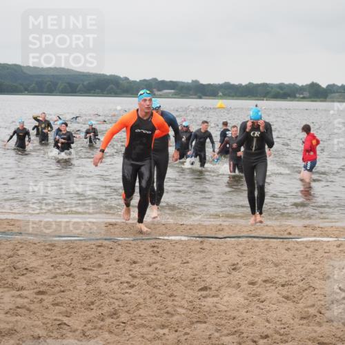 23.06.2024 - Viking Triathlon KatJ http://msf.ph/oto/6357964 23.06.2024 10:38:14 Schwimmen 86, 273, 289, 322, 340, 412, 474, 488, 502 meine-sportfotos.de