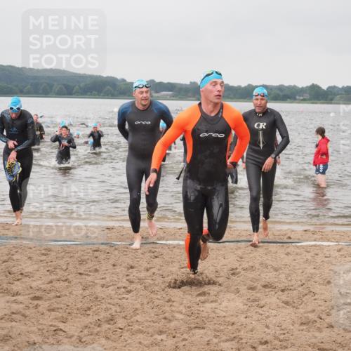 23.06.2024 - Viking Triathlon KatJ http://msf.ph/oto/6357984 23.06.2024 10:38:15 Schwimmen 86, 289, 322, 340, 412, 474, 488, 502 meine-sportfotos.de
