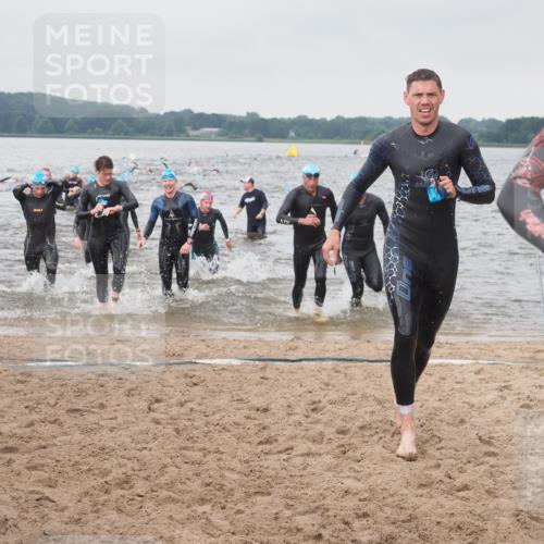 23.06.2024 - Viking Triathlon KatJ http://msf.ph/oto/6358074 23.06.2024 10:38:24 Schwimmen 98, 175, 182, 185, 237, 255, 266, 310, 322, 368, 412, 474, 614, 642 meine-sportfotos.de