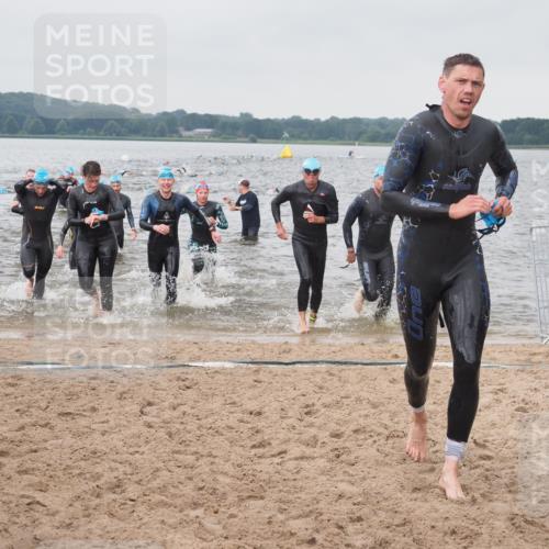 23.06.2024 - Viking Triathlon KatJ http://msf.ph/oto/6358082 23.06.2024 10:38:24 Schwimmen 98, 175, 182, 185, 237, 255, 266, 310, 322, 368, 412, 474, 614, 642 meine-sportfotos.de