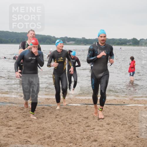 23.06.2024 - Viking Triathlon KatJ http://msf.ph/oto/6358129 23.06.2024 10:38:34 Schwimmen 98, 134, 237, 255, 303, 382, 402, 614 meine-sportfotos.de