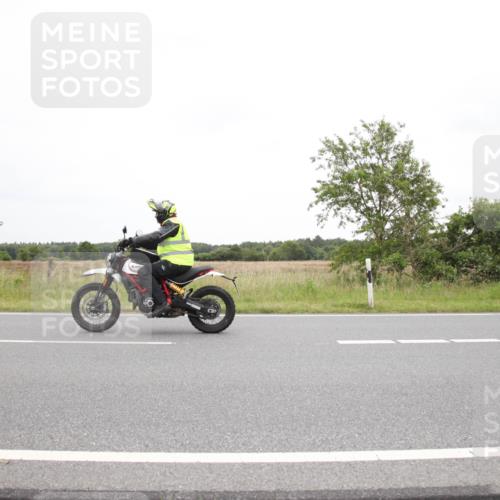 23.06.2024 - Viking Triathlon Michael Strokosch http://msf.ph/oto/6360738 23.06.2024 10:49:39 Radfahren 246, 263, 624 meine-sportfotos.de