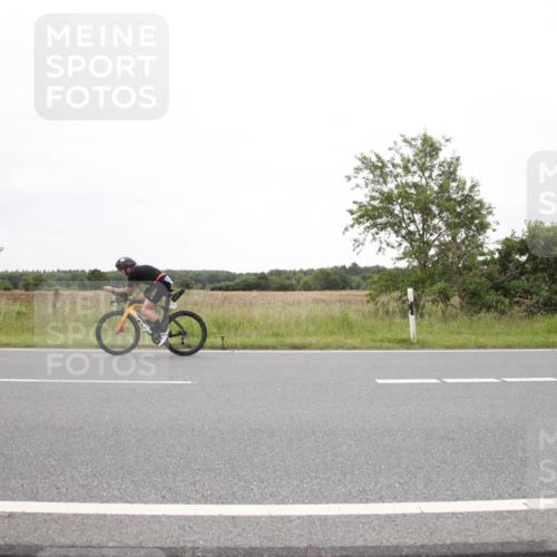 23.06.2024 - Viking Triathlon Michael Strokosch http://msf.ph/oto/6360829 23.06.2024 10:58:11 Radfahren 105, 111, 120, 186, 215, 470 meine-sportfotos.de