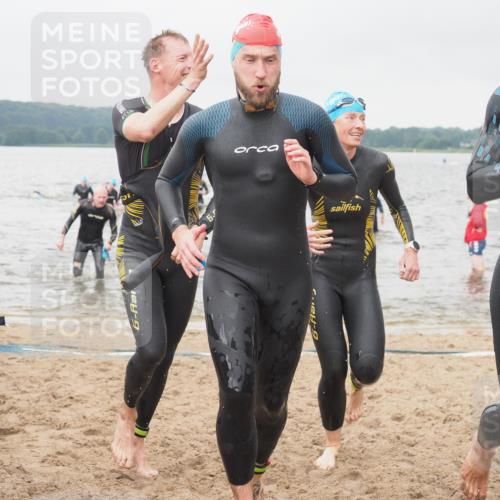 23.06.2024 - Viking Triathlon KatJ http://msf.ph/oto/6360988 23.06.2024 10:38:35 Schwimmen 98, 134, 237, 255, 303, 382, 402, 614 meine-sportfotos.de